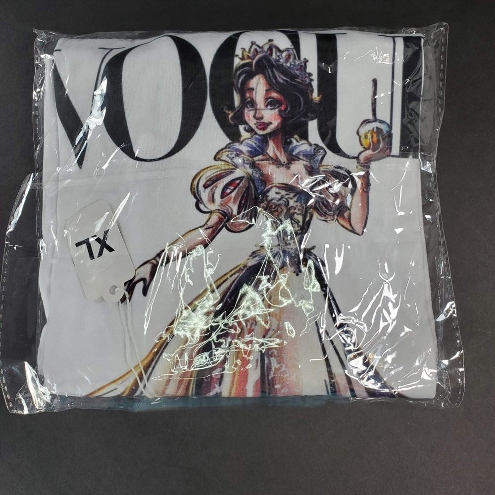 Vogue Disney Snow White Queen Short Sleeve T-Shirt - Picture 9 of 14